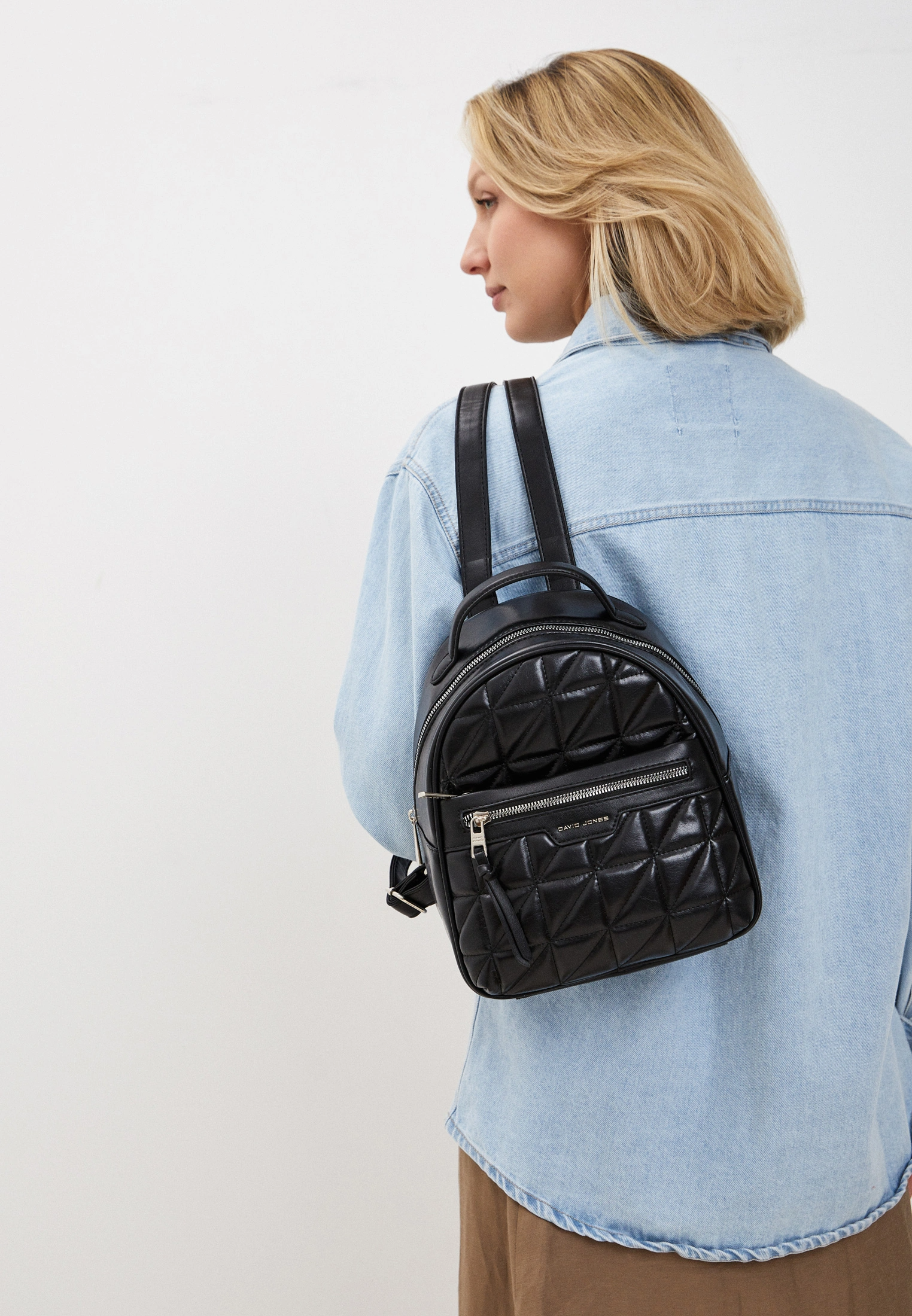 Women's Jet Set Item Crossbody Bag,Black Cross-body shoulder bag for women  : Amazon.in: Fashion