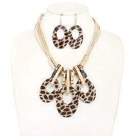 Mix Media Pendant Animal Printed Necklace Set