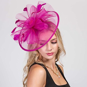 Classy FASCINATOR with Feathers and Pearls Center